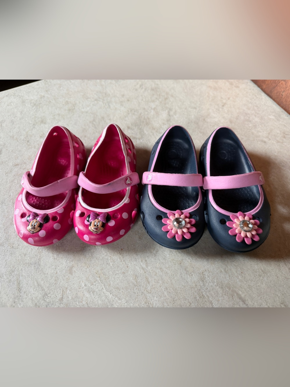 crocs. toddler size 5. girls. mary jane’s. minnie mouse.